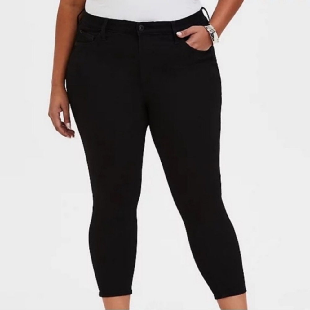 Torrid Women Plus Sz 20 Black Premium Stretch Denim Sky High Skinny Crop Jeans